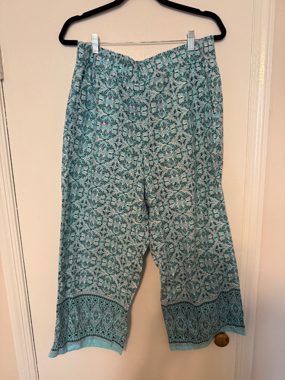 Cute Talbots cropped pants--Indian-inspired print